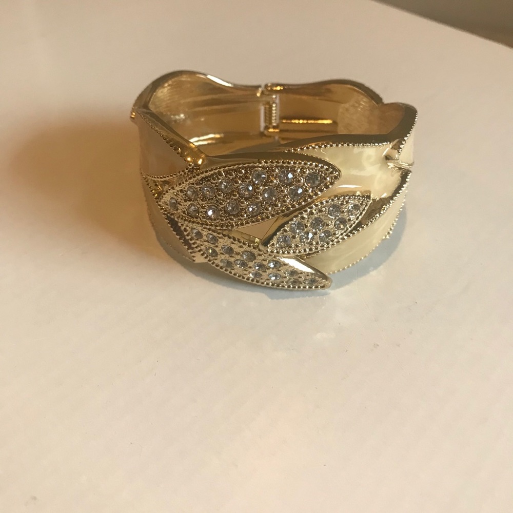 Brand new bracelet